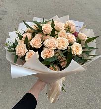 Букет Кремовые розы Латте в Рыболово