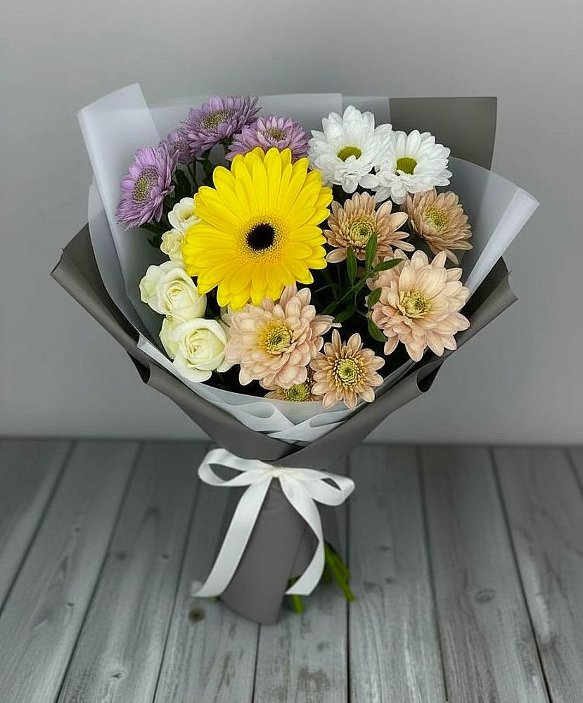 Букет цветов из: Розы, Герберы и Хризантемы в Рыболово