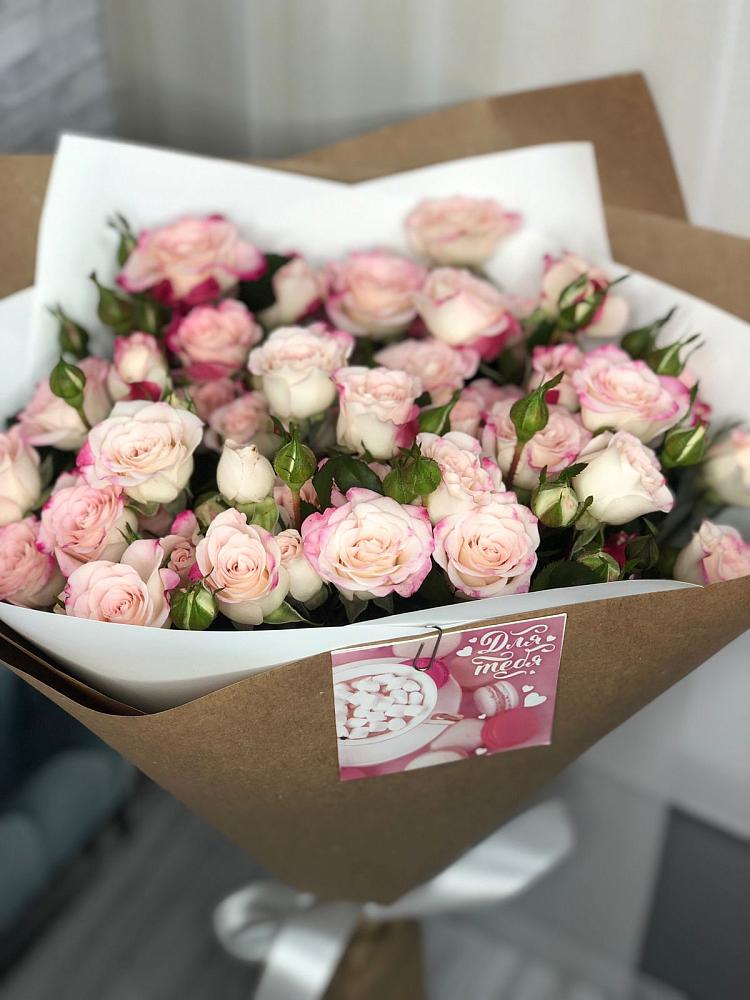 Букет цветов из: Розы в Рыболово