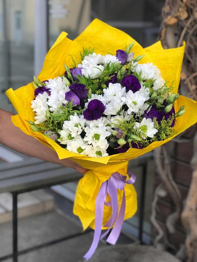 Букет цветов из: Ирисы, Хризантемы и Ромашки в Рыболово