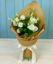 Букет цветов из:  Хризантемы и Лизиантусы #REPLACE_PRED# Рыболово