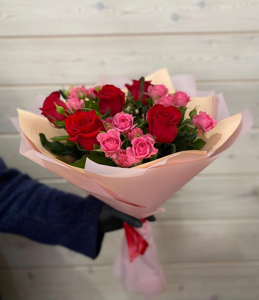 Букет цветов из: Розы в Рыболово