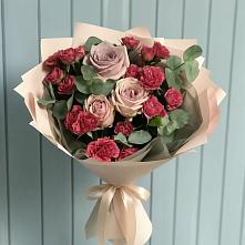 Букет цветов из:  Гвоздики и Розы в Рыболово