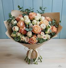 Букет цветов из:  Альстромерии и Розы в Рыболово