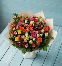 Букет Микс из разноцветных кустовых роз в Рыболово