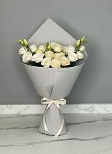 Букет цветов из:  Розы и Лизиантусы в Рыболово